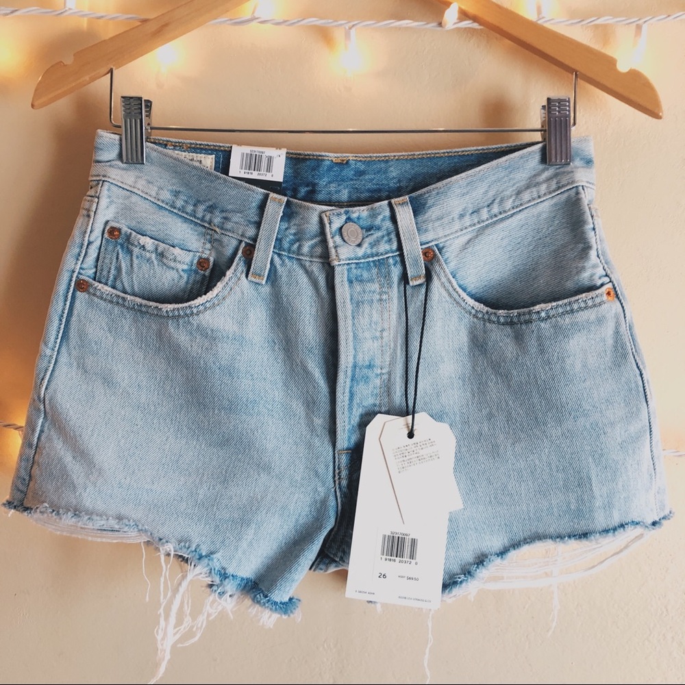 NWT Levi’s Shorts